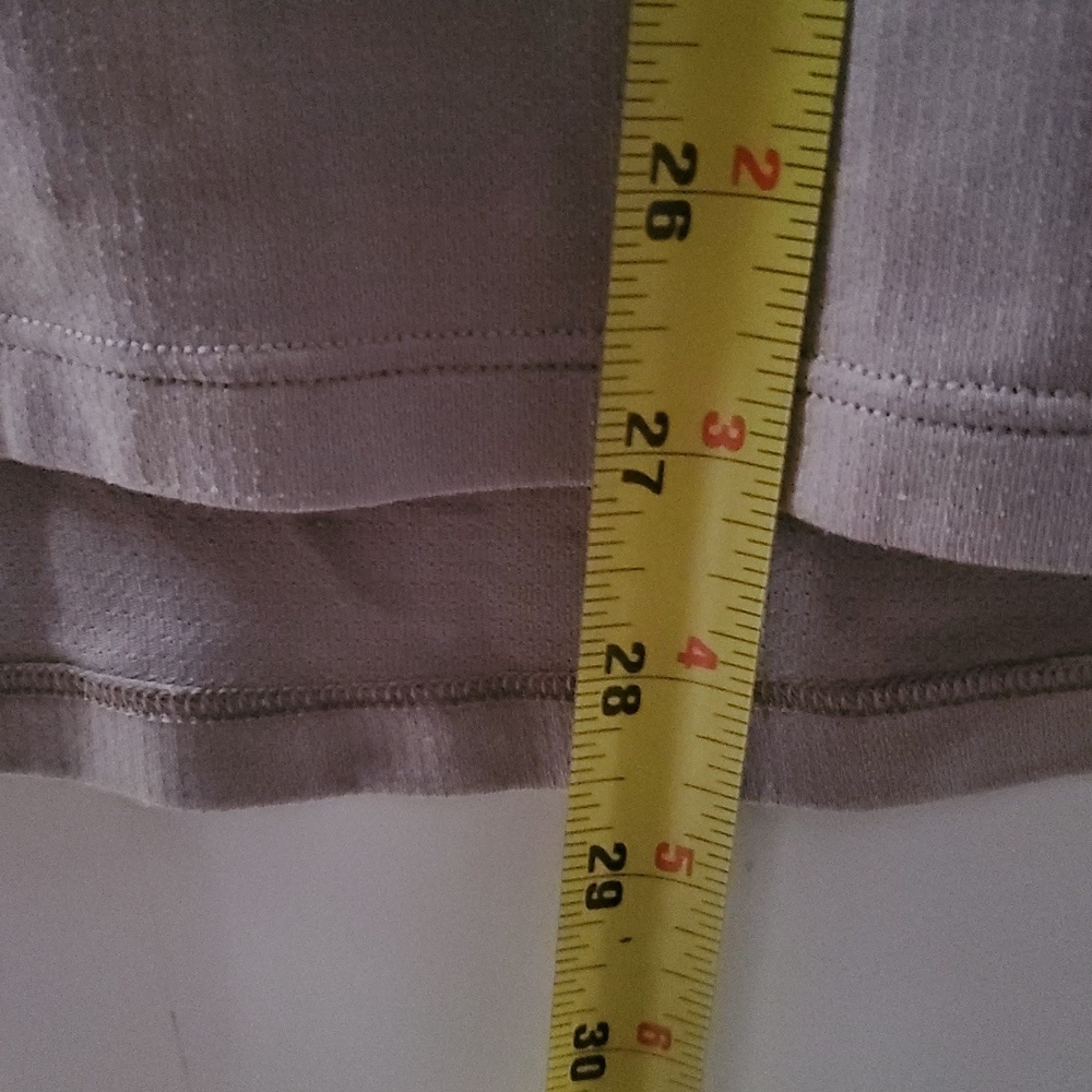Lululemon Henley Top Mens Longsleeve Button Closure Size Medium - Picture 10 of 11